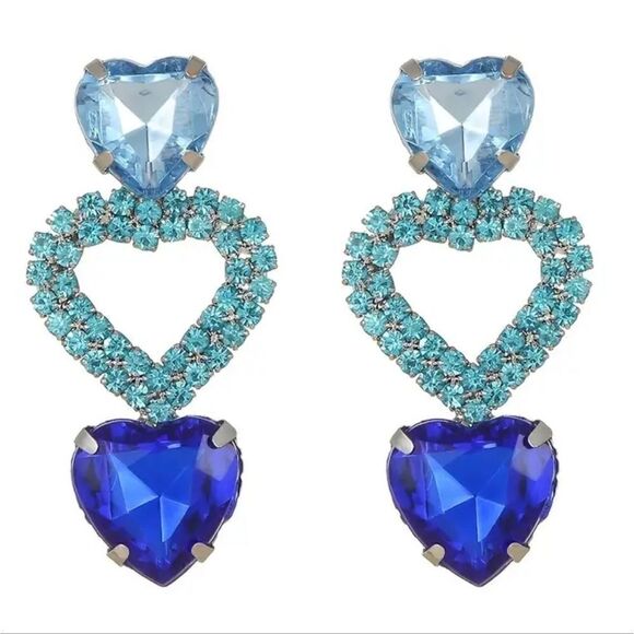 Beautiful Triple Blue Heart Shaped Gemstone Crystals Earrings - Picture 5 of 5
